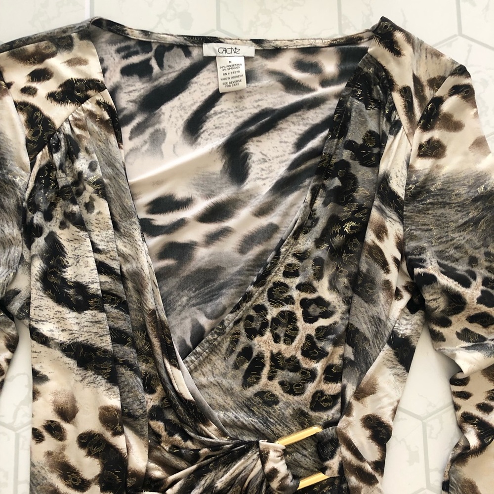 Cache Women’s Stretch Layered Top - Picture 3 of 11